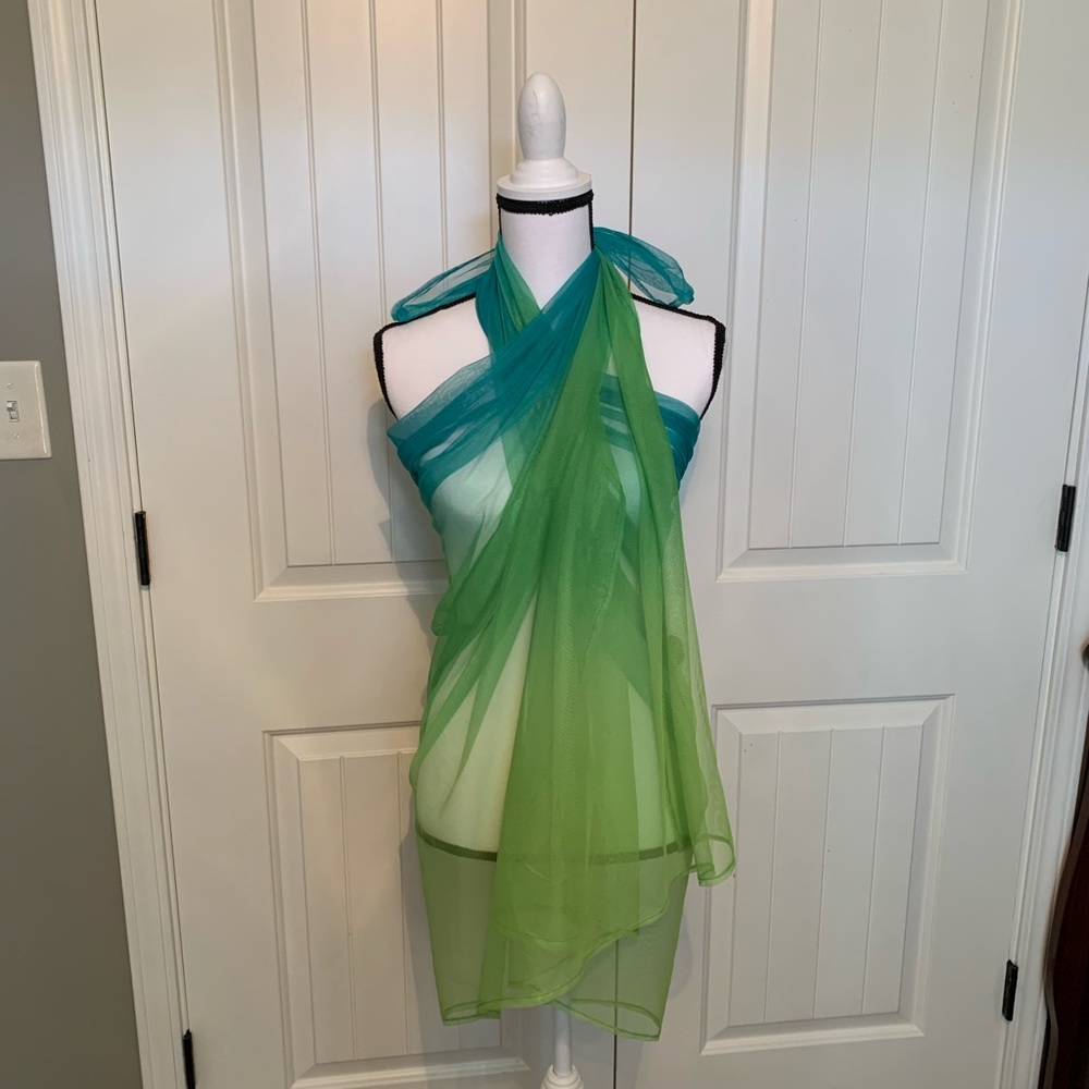 Wrap 72” x 40” Hombre Turquoise to Spring Green